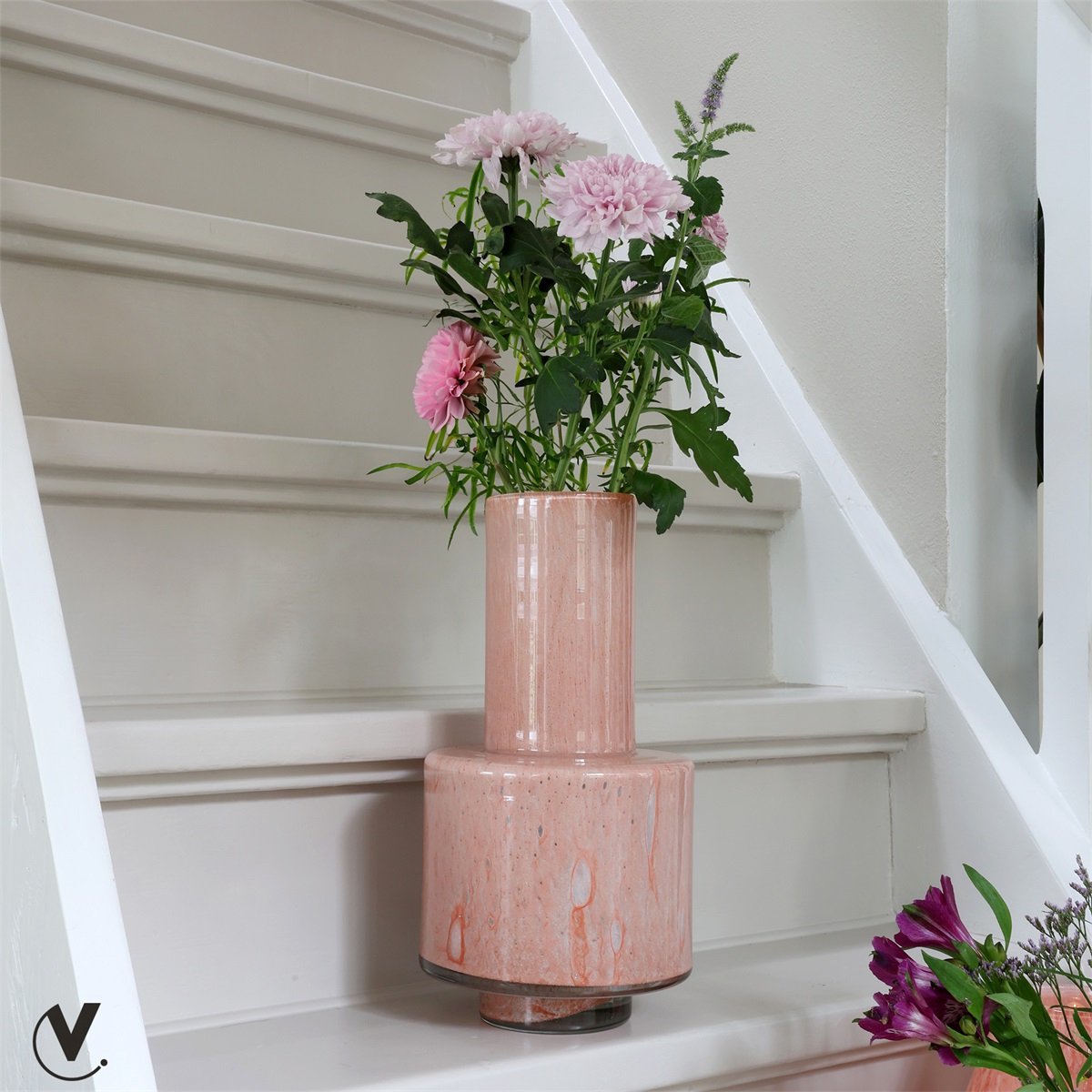Vase The World Vaas Volta | Roze - Pink | Mondgeblazen glas | Ø19 x H36 cm