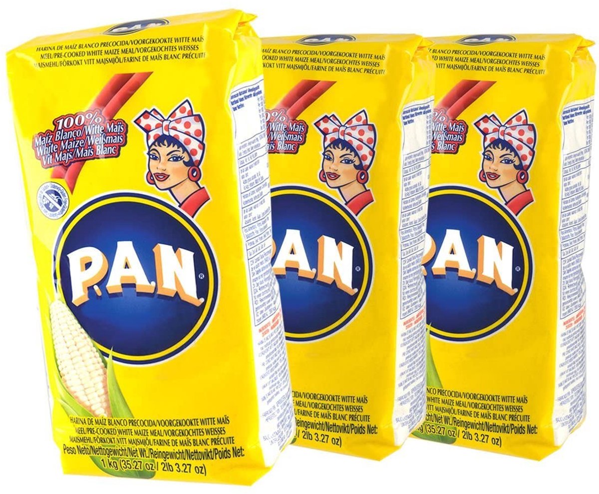 PAN Wit Fijn Maïsmeel Voorgekookt – Harina de Maíz Blanco Precocida | 3er Pack (3 x 1kg) | Authentiek uit Venezuela & Colombia | Ideaal voor Arepas, Empanadas, Tamales | Met Kajal Sticker (gele verpakking)