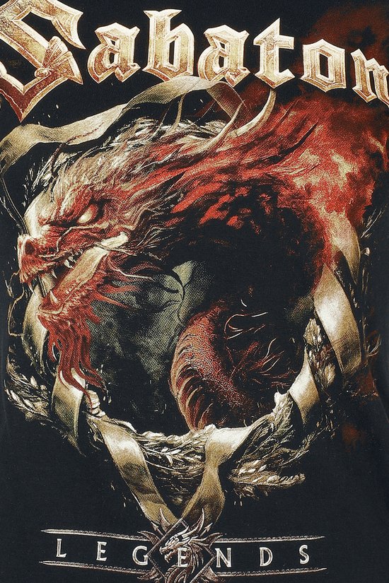 Detail van een zwart T-shirt met een gouden draak en het woord 'LEGENDS'.