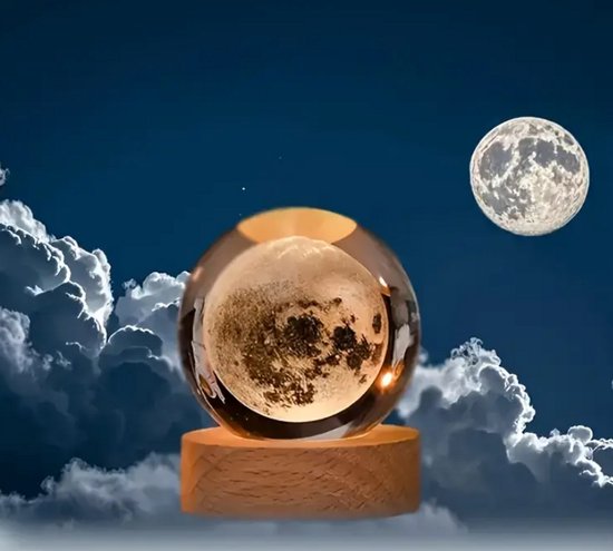 3D Kristallen Maanbol Nachtlamp - LED Glazen Hologram Lamp met Massief Houten Voet - Nachtlamp - Cadeau Idee - Verlichting - USB Aansluiting - Huisdecoratie van Mystic Nature — afbeelding 2
