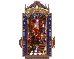 foto van Robotime Book Nook Magic Fantasy Corner - Rolife Stories in Books Series - TGB14 - Boeken - Bouwpakket - Knutselen - Boekenkast
