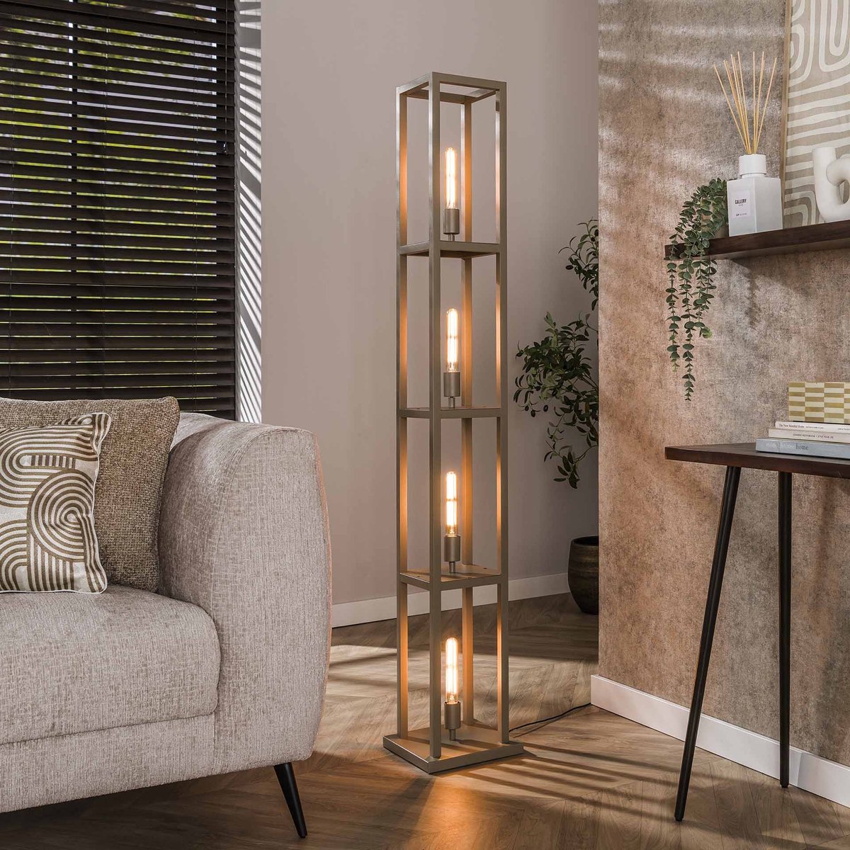 PS-Collection Vloerlamp Quadra - Beige Metaal - 4-lichts - vloerlampen woonkamer, staanlamp, vloerlamp zwart, vloerlamp industrieel, vloer lamp, staande lampen woonkamer, staande lampen, staande lamp industrieel