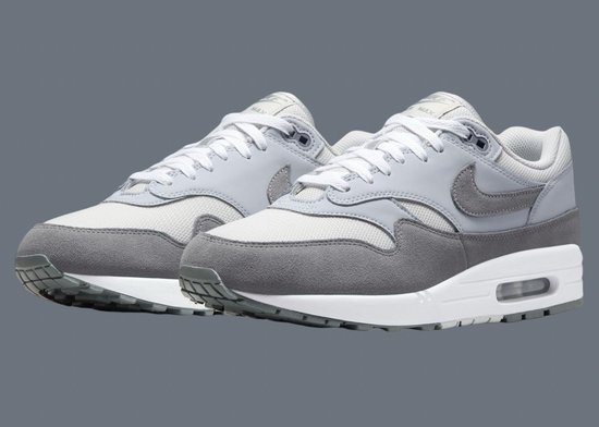 nike air max 1 wolf grey white