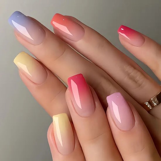 Maniküre Pediküre Set 18 teilig Nagelset Pinzette Feile Nagelschere