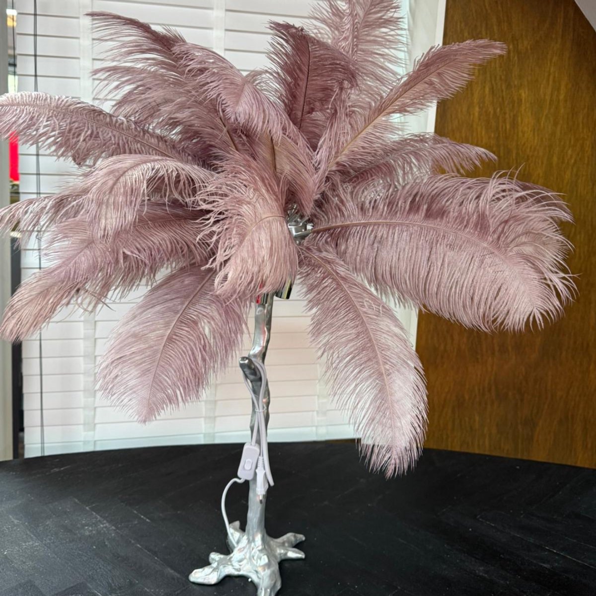 Fluffy Veren Tafellamp - Binnen lamp - Decoratie binnen verlichting - Table Lamp -Grijs met licht paars