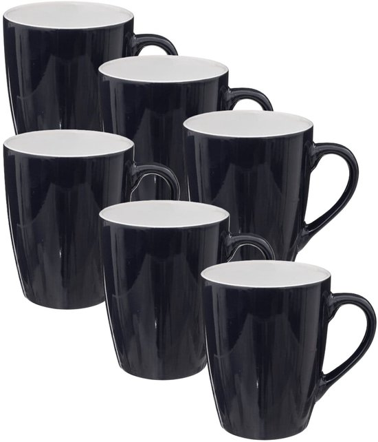 Ensemble de six tasses en céramique bleu foncé avec intérieur blanc.