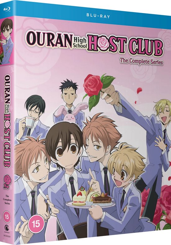 De complete serie van Ouran High School Host Club op Blu-ray, met de hoofdpersonen in hun schooluniformen.