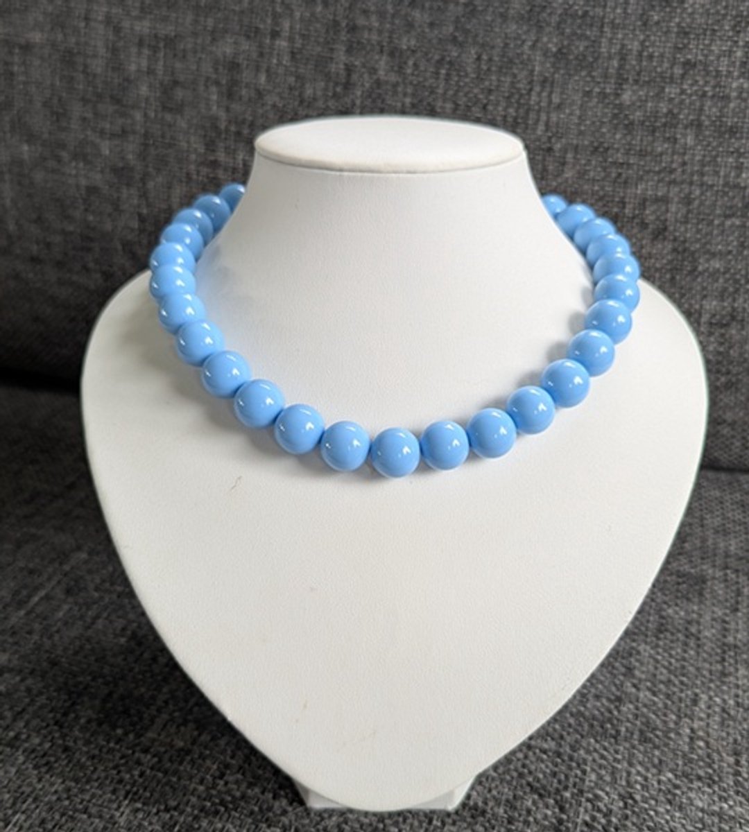 SWAN - halsketting - kralenketting - statement ketting - necklace - Pilion - grote kralen - acryl - 14mm - lichtblauw - big beads - bold beads