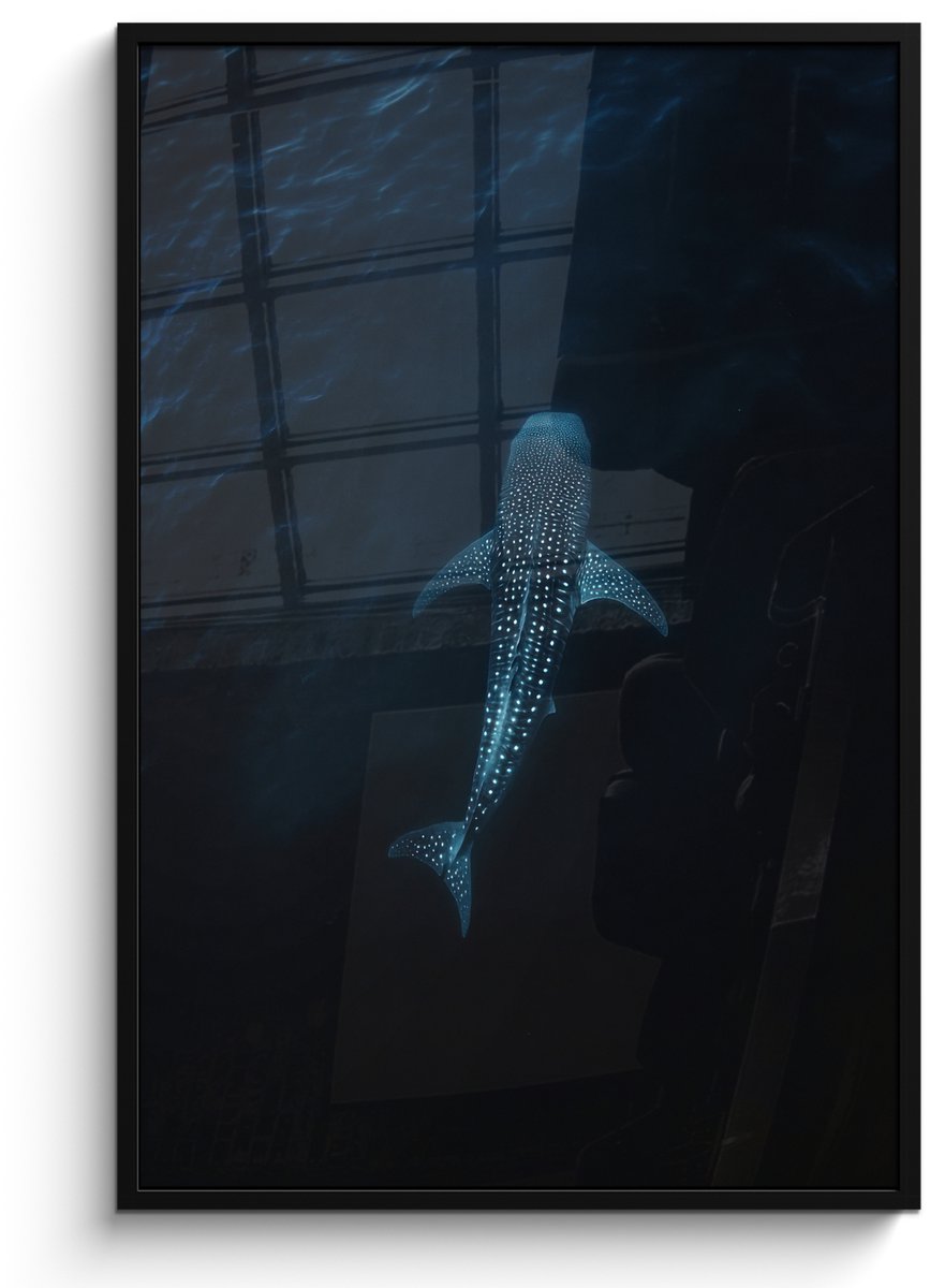 FrameYourWall Poster in lijst - Fotolijst 80x120 cm - Posters - Oceaan - Walvishaai - Donkerblauw - Vlekken - Posterlijst zwart - Decoratie - Wanddecoratie woonkamer - Muurdecoratie slaapkamer