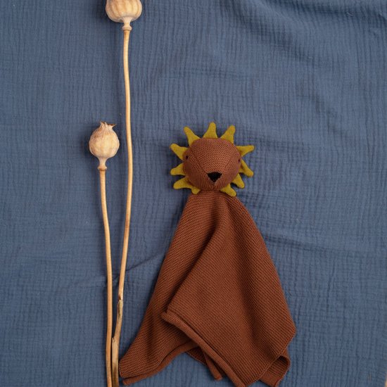 Fresk Knuffel - Knuffeldoekje - Tutpoppetje - Kraamcadeau voor Jongens en Meisjes - Baby Cadeau - Bruin - Lion van Fresk — afbeelding 3