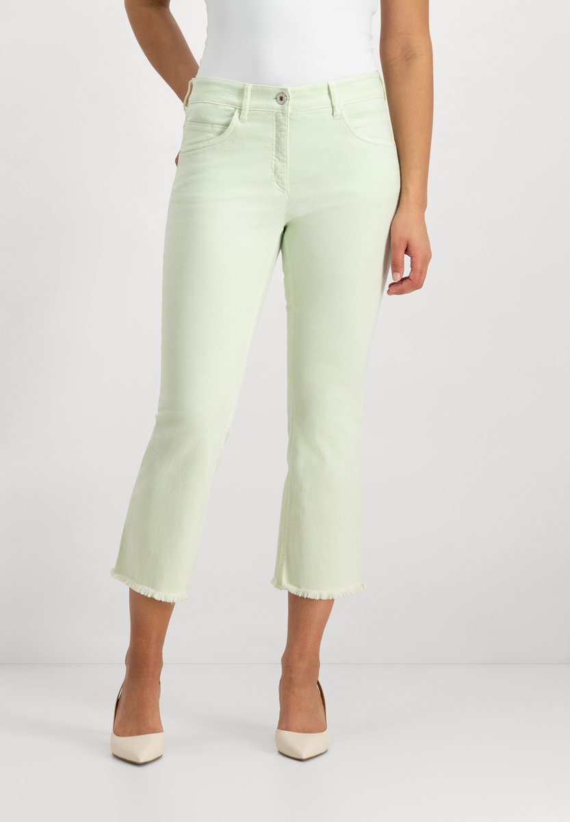 Twigie Shape-On 7/8 Bootcut Jeans