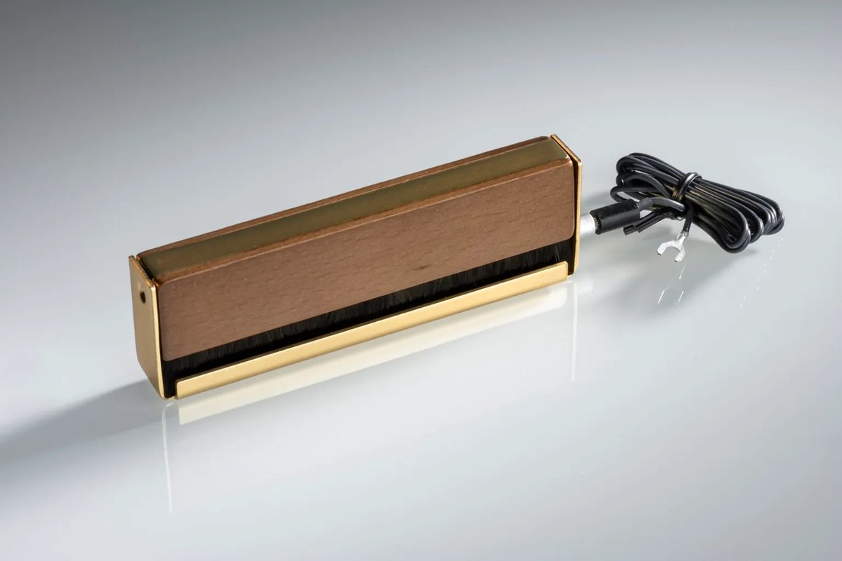 Pro-Ject Brush it Premium Metalen Geaarde Reinigingsborstel - Antistatische Vinylreiniging - Duurzame Kwaliteit - Luxe Gouden Afwerking - Goud