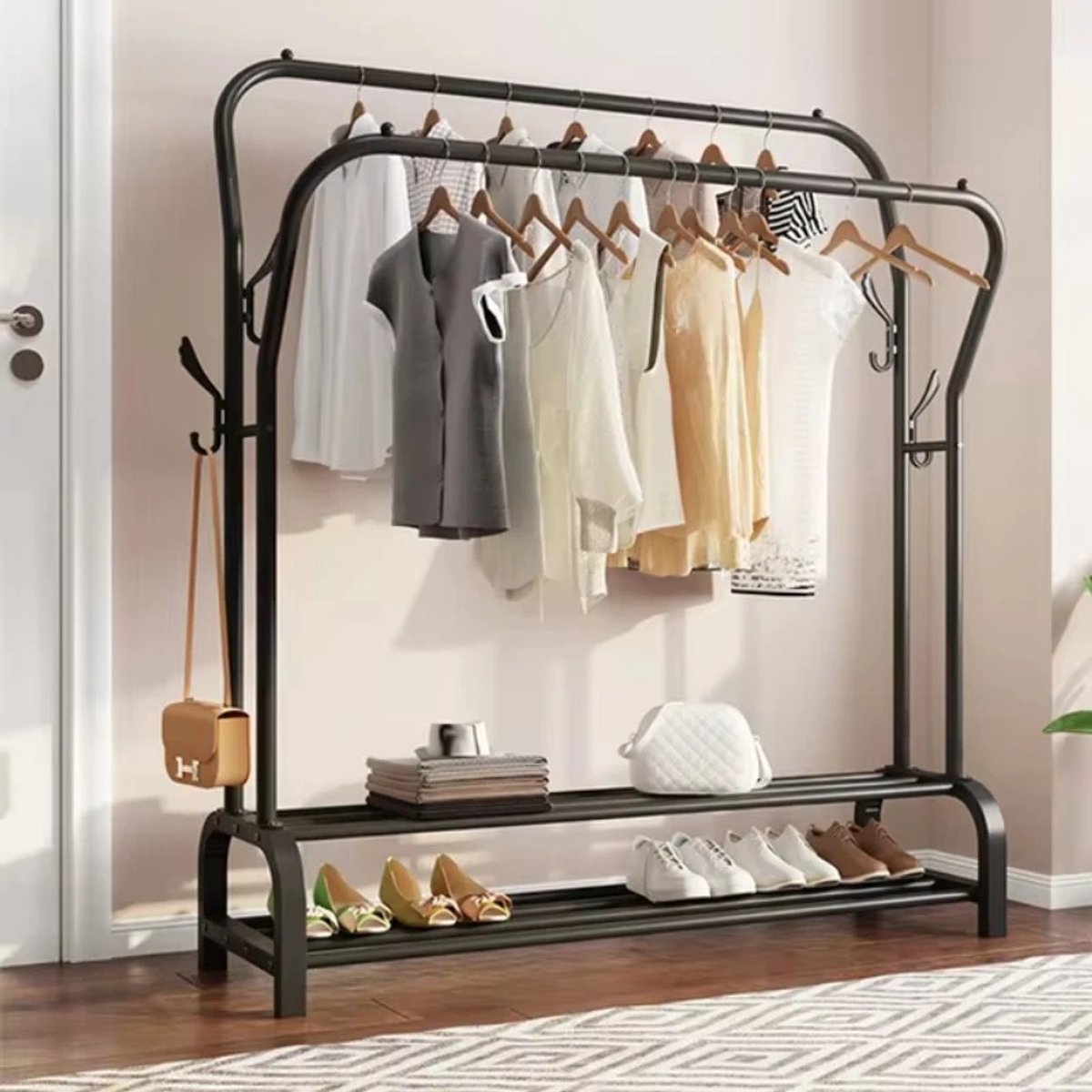 Industrieel Kledingrek - Schoenenrek – 110x35x146 cm – Hoogwaardig Metaal - Staand Garderoberek met Haken – Kleding, Schoenen en Tas Organizer voor Slaapkamer