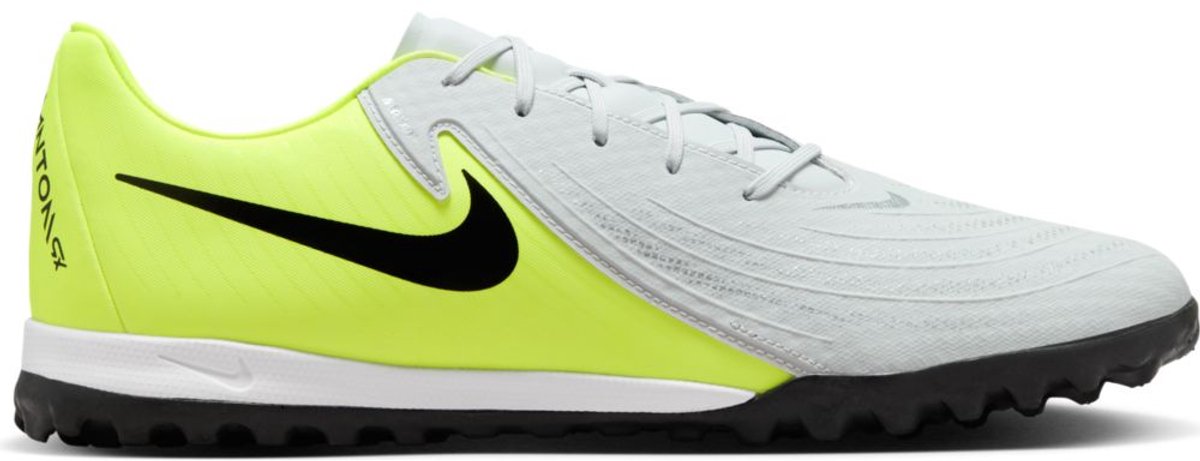 Nike Phantom GX II Academy voetbalschoenen in geel en wit, maat EU 38, met zwarte swoosh en gripzool voor kunstgras.