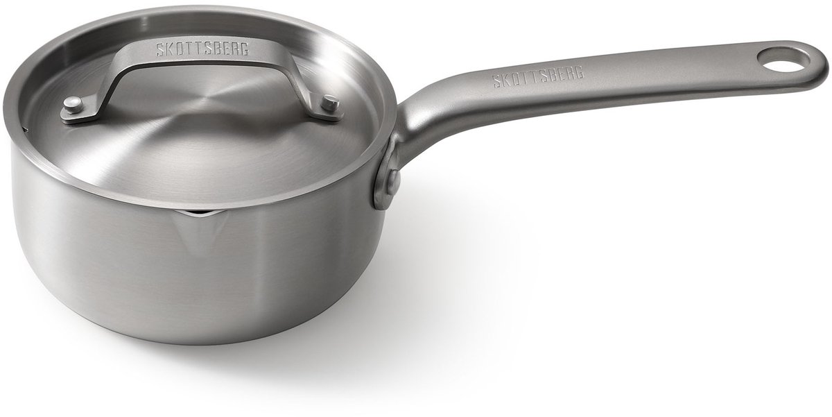 Skottsberg - Stainless Steel - Steelpan met deksel - ø 14 cm - 1 L - Inductie - Ovenbestendig - Met schenktuit - RVS - Alle warmtebronnen