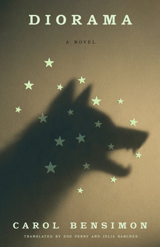 Boek 'Diorama' met de schaduw van een wolf en lichtgevende sterren.