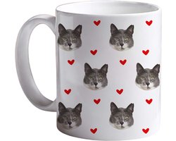 Mok met Eigen Foto – Kies je Huisdier, Baby of Partner – Uniek Cadeau met Jouw Afbeelding – Hartjes Design – Leuk Geschenk voor Dierenliefhebbers of Familie – 350ml – Inclusief Cadeauverpakking