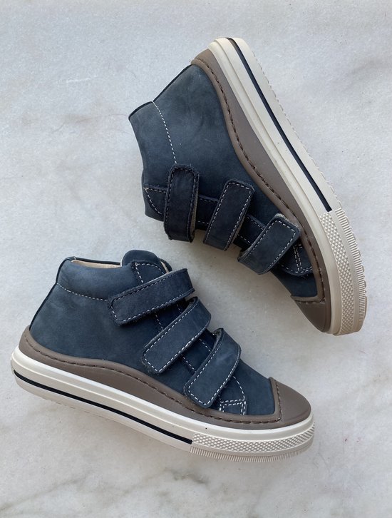 Baskets garçon bleu velcro avec capuchon de protection Lunella taille 33