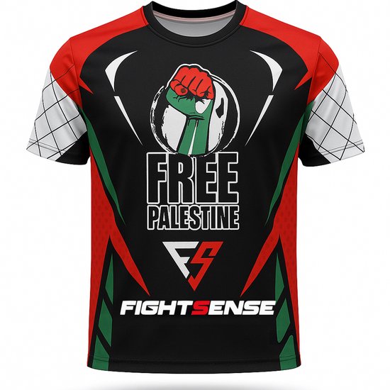 Zwart sportshirt met opdruk 'FREE PALESTINE', vuist-icoon en rode, groene accenten.