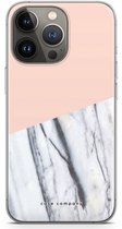 Case Company® - Hoesje geschikt voor iPhone 13 Pro hoesje - A touch of peach - Soft Cover Telefoonhoesje - Bescherming aan alle Kanten en Schermrand