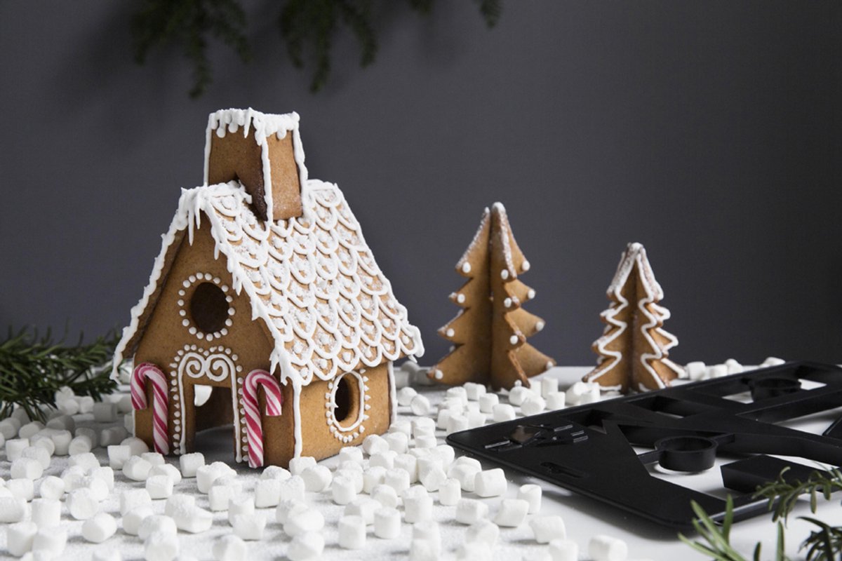 GastroMax 3D Koekjesuitsteekset - Kerstbomen, zwart, 28,5 cm