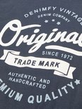 Donkergrijs T-shirt met witte print 'DENIMFY VINTAGE DENIM COMPANY Original TRADE MARK SINCE 1972 AUTHENTIC AND HANDCRAFTED PREMIUM QUALITY'.