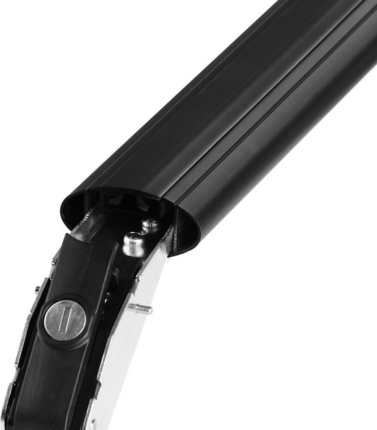 Gros plan détaillé de la construction d'une barre de toit noire, en matériau aluminium.