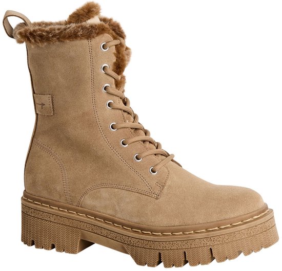 Beige suède enkellaarsjes met vetersluiting, dikke profielzool en teddy voering.