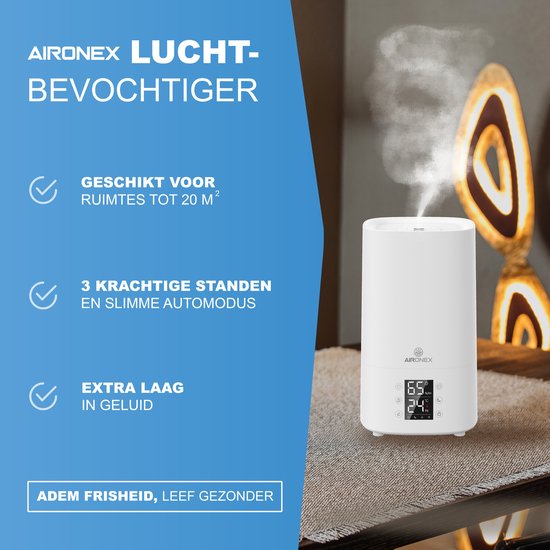 Witte Aironex luchtbevochtiger met stoom en digitaal display. Ernaast staat 'Aironex lucht-bevochtiger' met opsommingstekens 'Geschikt voor ruimtes tot 20 m²', '3 krachtige standen en slimme automodus', 'Extra laag in geluid'.