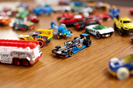 Hot Wheels 40 stuks, set van 40, schaal 1:64 speelgoedracewagens, reddingsvoertuigen of vrachtwagens (stijlen kunnen variëren) van Hot Wheels — afbeelding 4