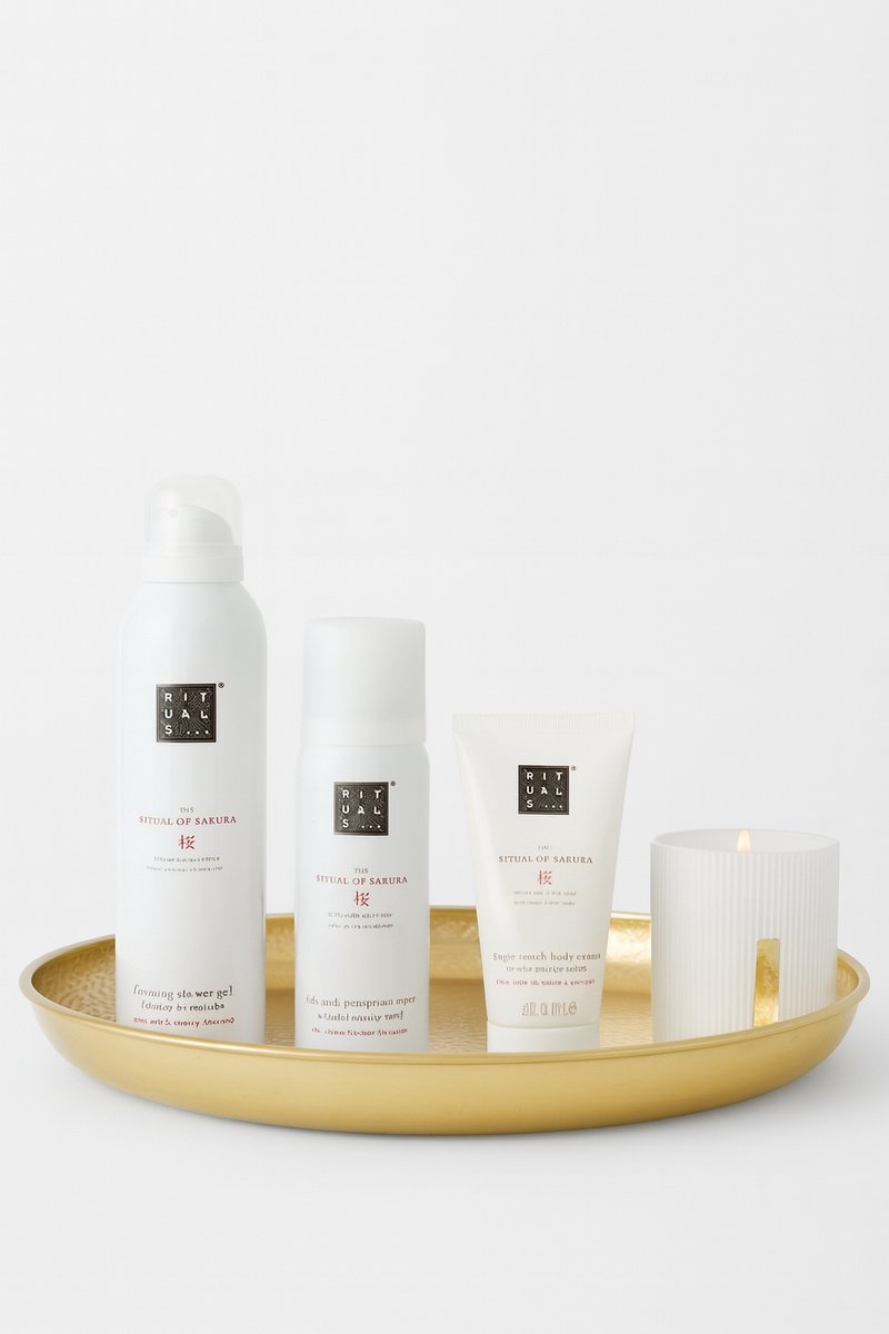Rituals of Sakura - Geschenkset - Doucheschuim 200 ml - AntiPerspirant 150 ml - Body Cream 70 ml - Geur Kaars 140 g - Rituals Product - Luxe Gouden Rond Decoratieve Dienblad