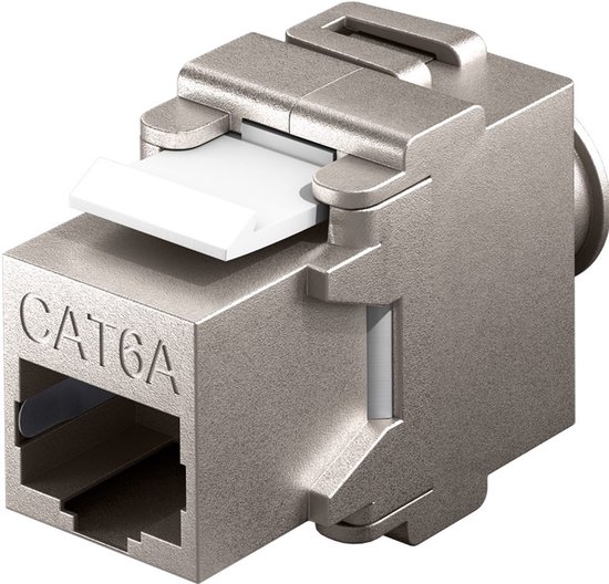 Boîtier métallique plaqué or d'un connecteur RJ45 CAT6A avec un clip de fermeture blanc relevé.
