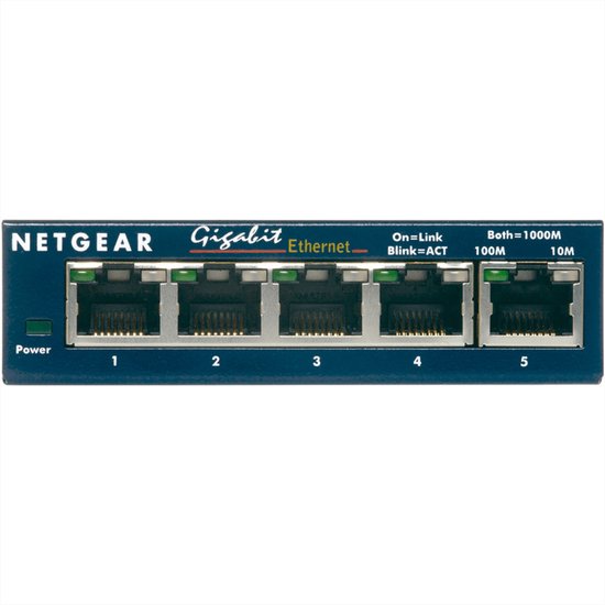 Vooraanzicht van een Netgear 5-poorts gigabit switch met 5 Ethernet-poorten en een stroomindicator.