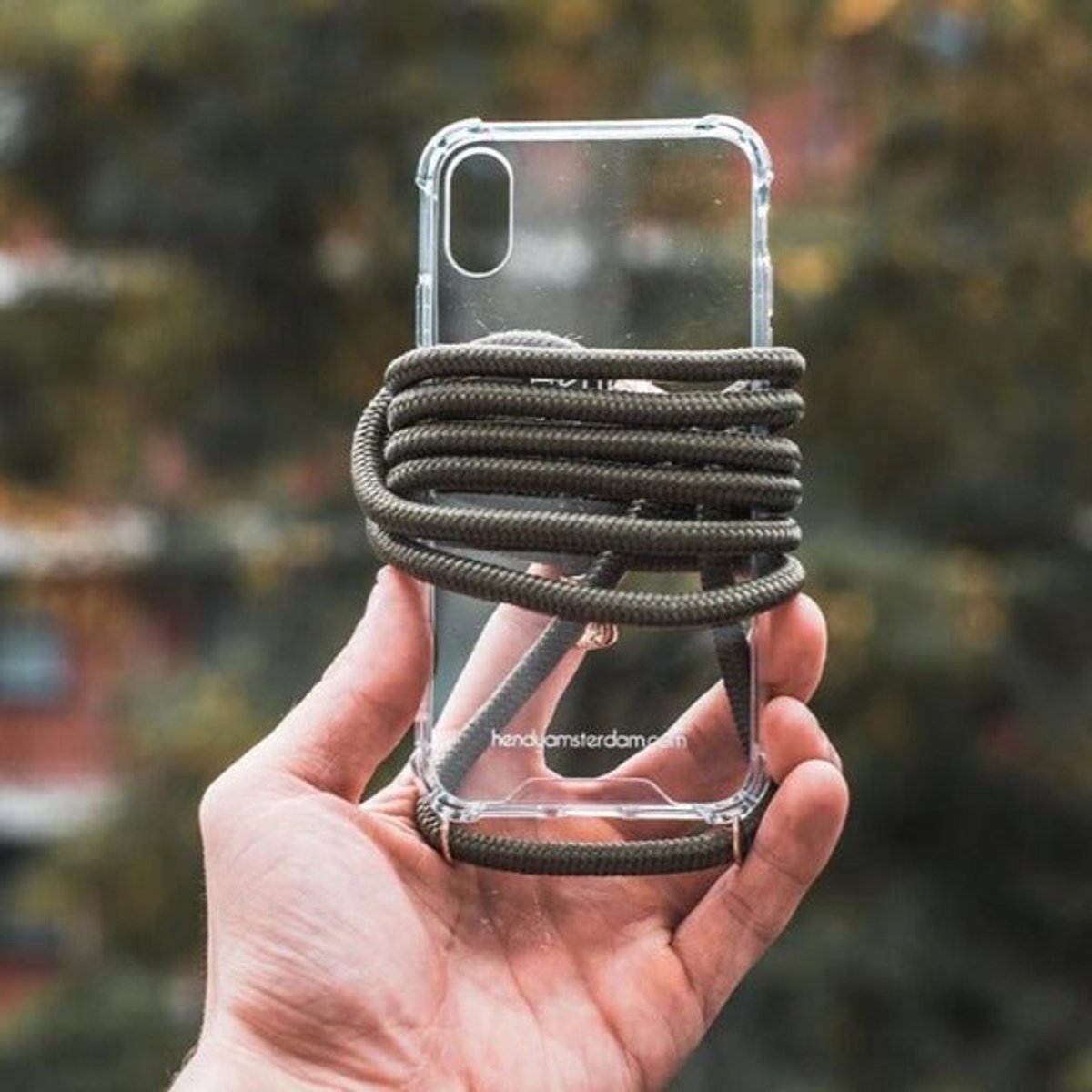 Hendy telefoonhoesje met koord - Classic - Army Green - iPhone 15 Pro