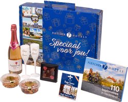 Fletcher Hotels Cadeaubox + BLUE Dagje Sauna voor 2 Cadeaukaart | Giftset - Relatiegeschenk - Origineel Cadeau - Kerstpakket - Kerstcadeau - Kerst