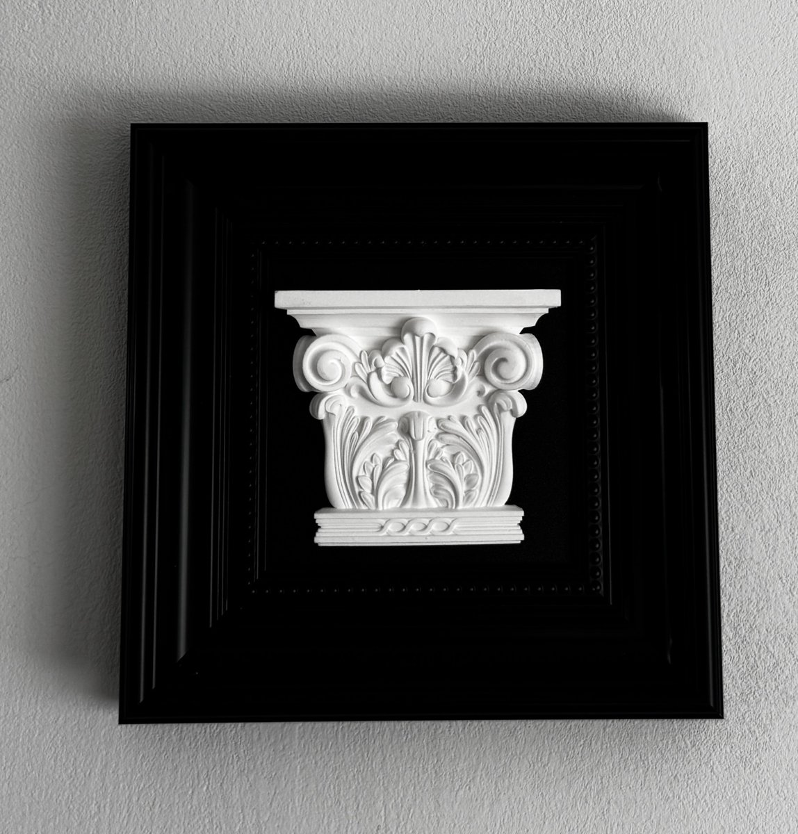 Deco Shine - Wanddecoratie met Romeinse Symboliek – Elegant en Tijdloos - Zwarte Lijst - 21.5 x 21.5