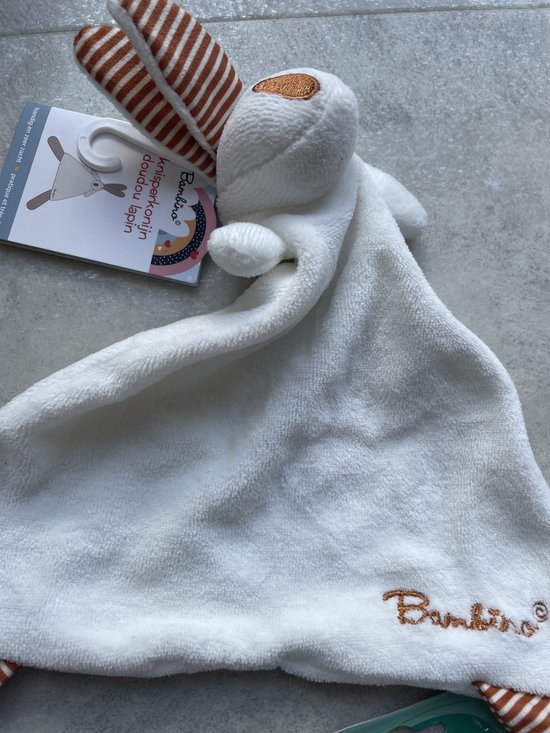 Maminobaby.nl - Baby geschenkset meisjes - Knisperkonijn - 2-delige rompertjes - Koelbijtring - Babyshower - Kraamcadeau van Maminobaby.nl — afbeelding 4