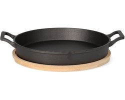 HOMLA - Andreas Gietijzeren Koekenpan - Cast Iron Frying Pan - met Bamboe Onderzetter - Twee Handgrepen - Ovenbestendige Grillpan & Serveerpan - Duurzame Skillet - 25 x 20 cm - Zwart