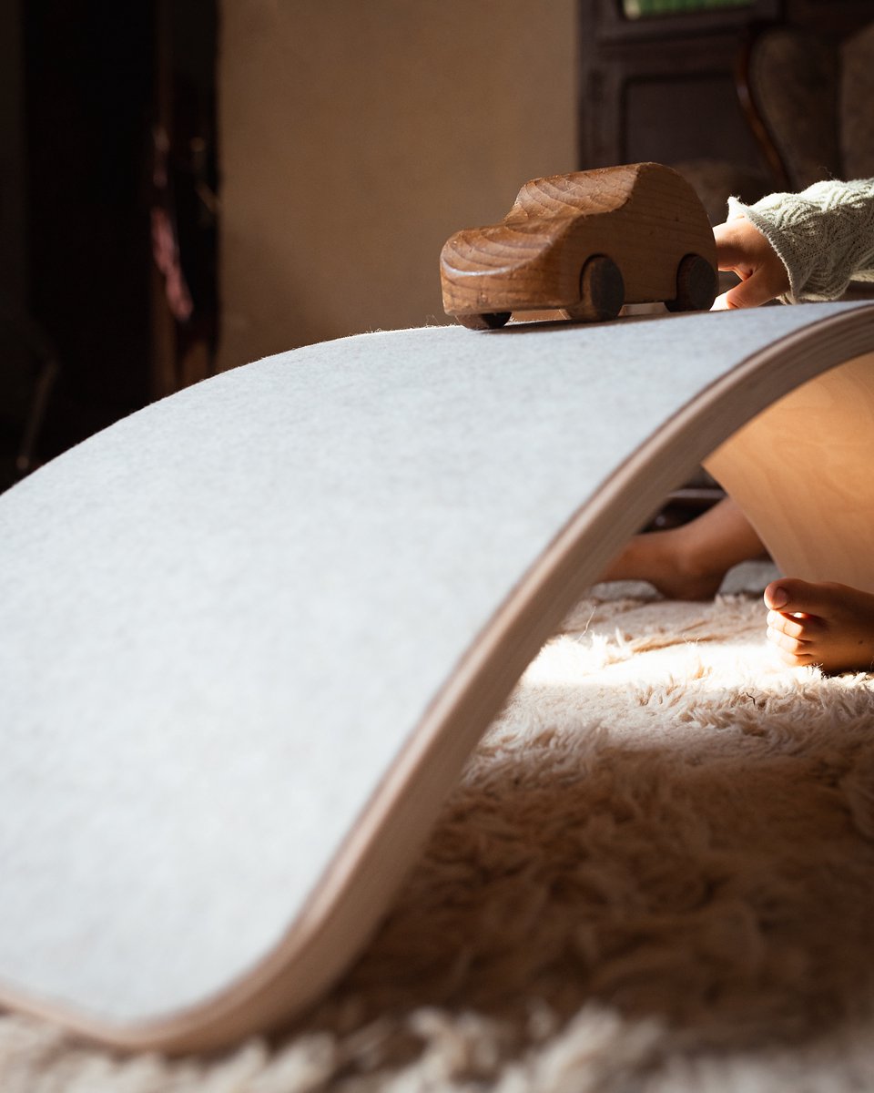 Wobbel Original Balansbord Kind & Gezin - Houten Balance Board (2-14 jr) - Wolvilt Wooly - FSC Beukenhout - 87 cm - Het Origineel Sinds 2015