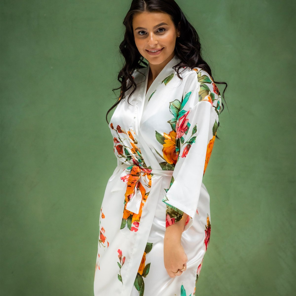 Kimono satijn dames - Santorini Wild roses Pure white - wit - lang model - superzacht satijn - one size