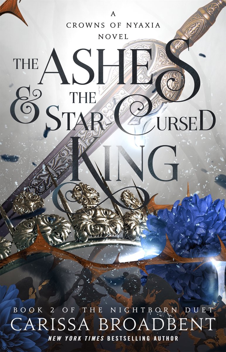 Omslag van Crowns of Nyaxia-The Ashes & the Star-Cursed King