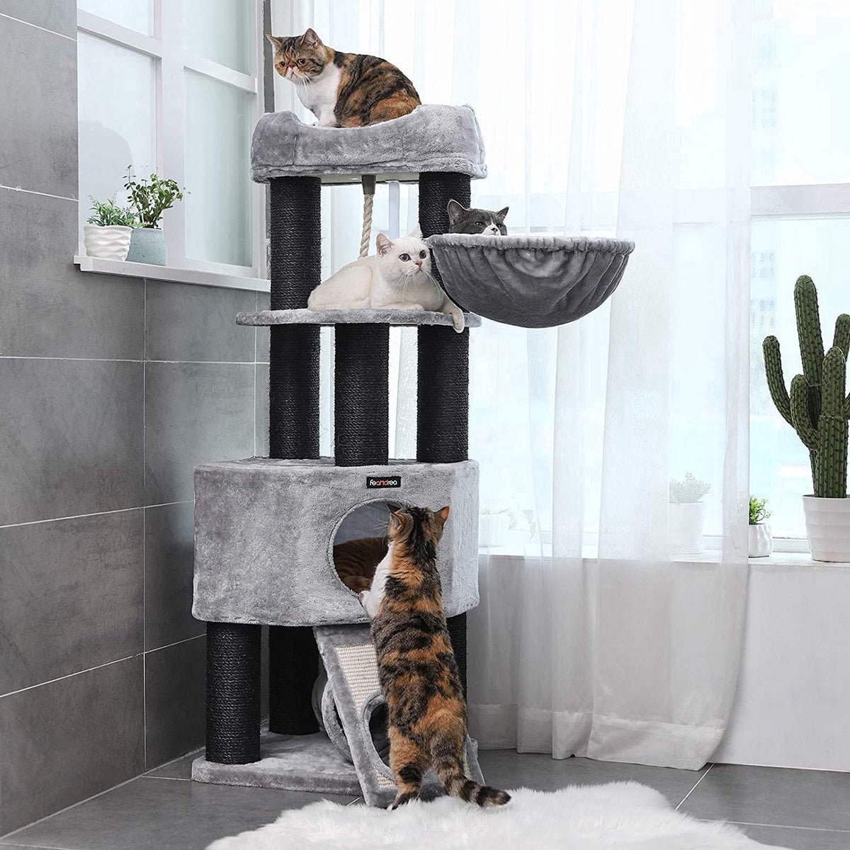NaevaMi Krabpaal Voor Katten - Krabpaal Voor Grote Katten - Krabpaal Kat - Luxe Kattenhuis -Groot Platform - Knuffelgrot - Kattenmand - Kantelbescherming - 141cm hoog - Dikke Kolom - Kantelbescherming - Grijs thumbnail 7