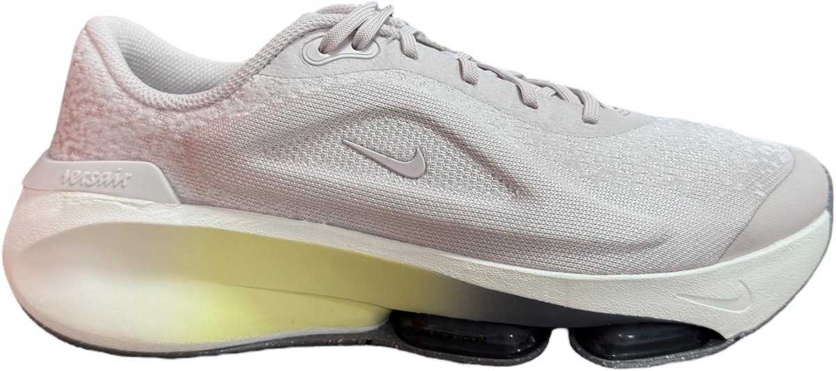 Nike Versair Sportschoenen Geel