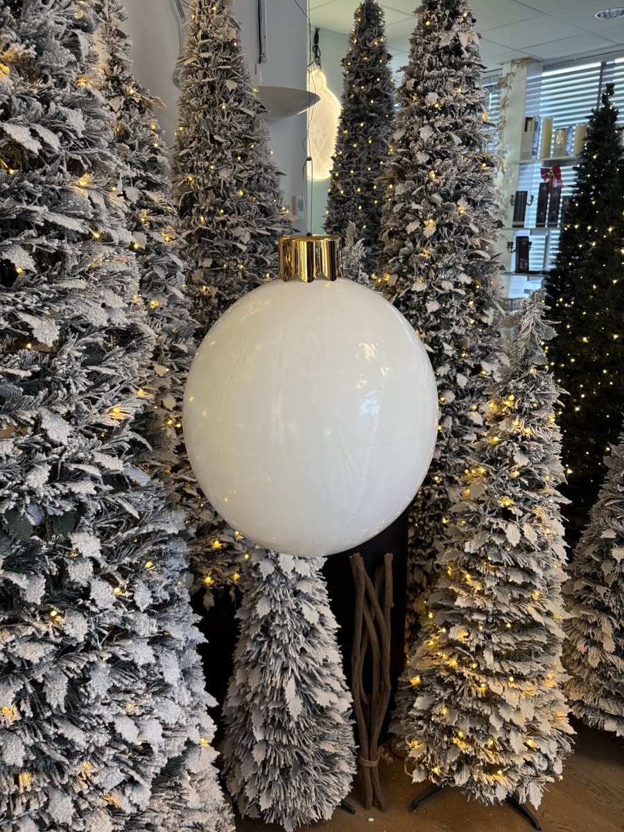FDL- 45cm- kerstbal- wit- - inclusief handpomp