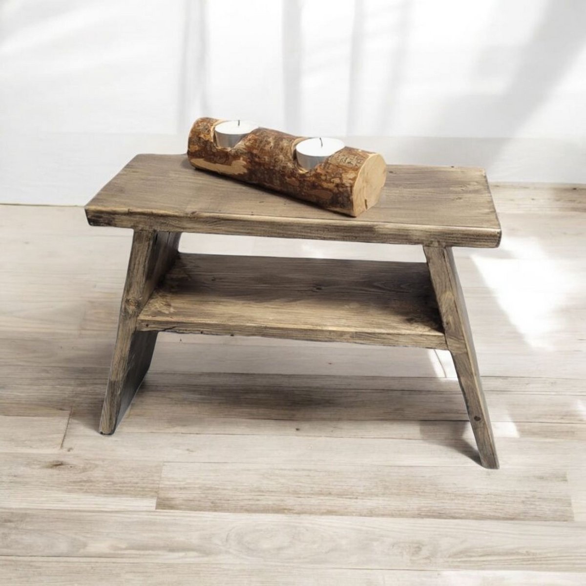 Steigerhout- Bijzettafel