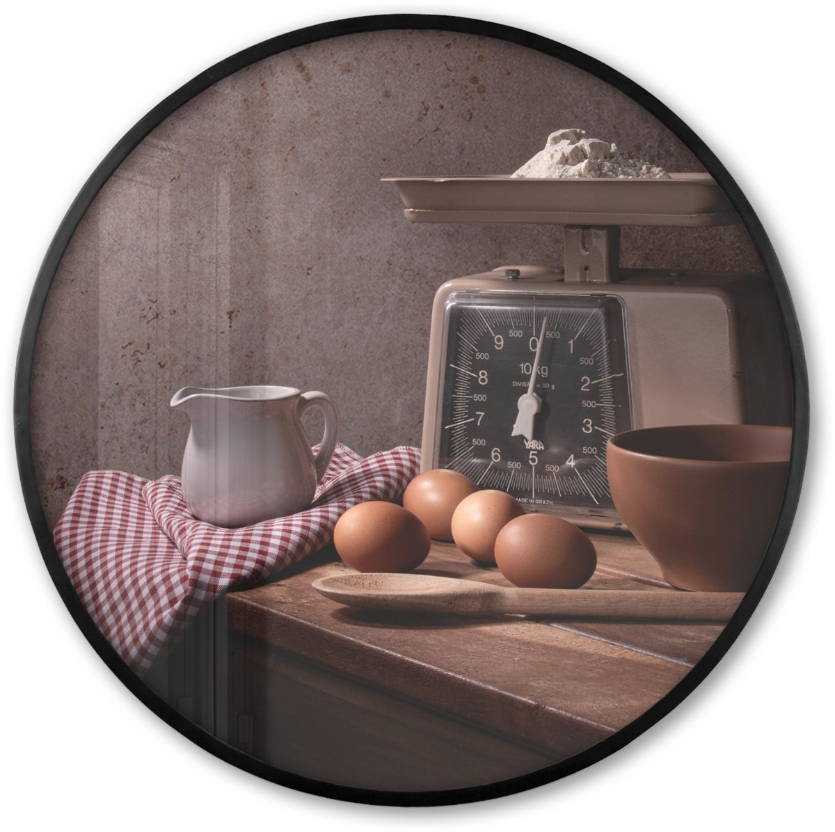 FrameYourWall Poster in lijst Rond - Fotolijst 60x60 cm - Posters - Stilleven - Koken - Weegschaal - Eieren - Keuken - Ronde posterlijst zwart - Decoratie - Wanddecoratie woonkamer - Muurdecoratie slaapkamer Stilleven - Weegschaal