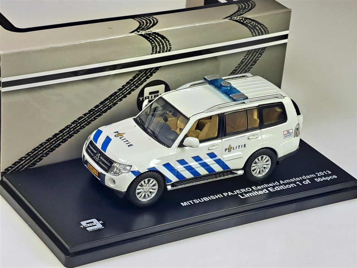 Mitsubishi Pajero Eenheid Amsterdam 2013 - 1:43 - Triple 9 Collection