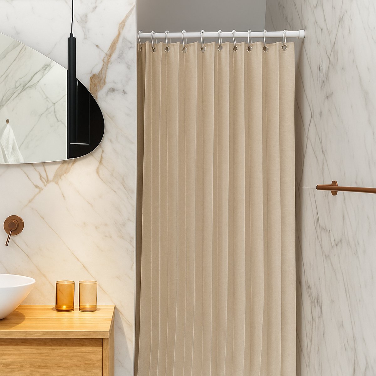 Vouwbaar Douchegordijn 180 cm Hoog – Geschikt voor Lage Plafonds & Badkuipen – Magnetische bevestiging – ShowerEase– Beige – metalen haken – Waterafstotend polyester – Anti schimmel