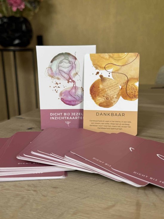 Dicht bij Jezelf Kaartendeck - 48 inzichtkaarten - cover