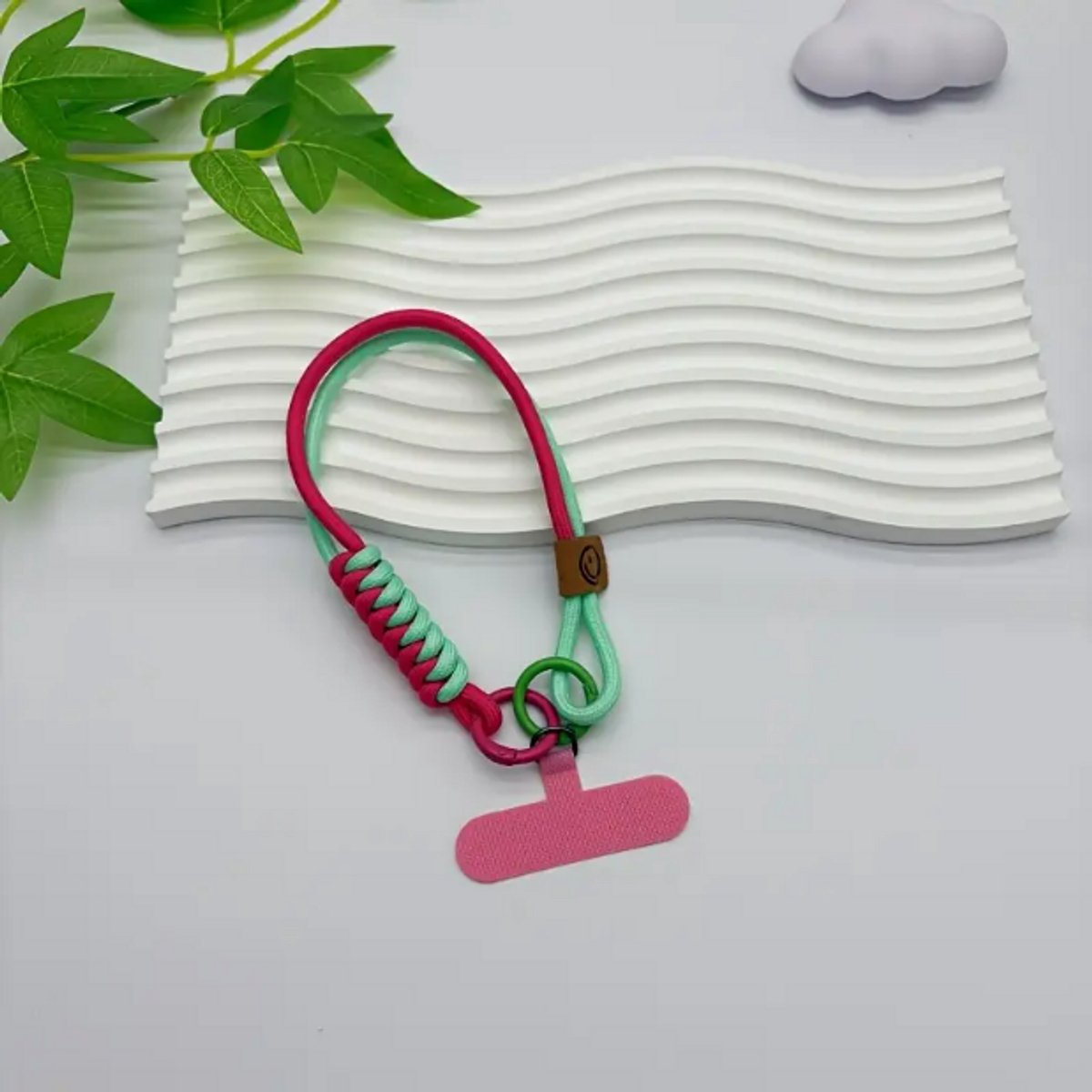 Groen/Roze Telefoonkoord - Telefooncord - Armband Telefoon - Anti-diefstal - Handmade - Stoffen Plaatje - Groen-Roze - Mobiel - Iphone - Samsung-